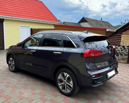 Серый Киа Niro, объемом двигателя 0.15 л и пробегом 58 тыс. км за 21850 $, фото 2 на Automoto.ua