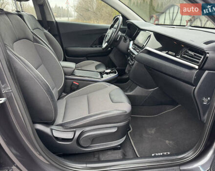 Серый Киа Niro, объемом двигателя 0 л и пробегом 158 тыс. км за 17750 $, фото 55 на Automoto.ua