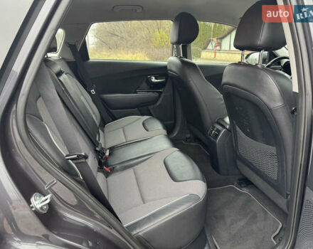 Серый Киа Niro, объемом двигателя 0 л и пробегом 158 тыс. км за 17750 $, фото 67 на Automoto.ua