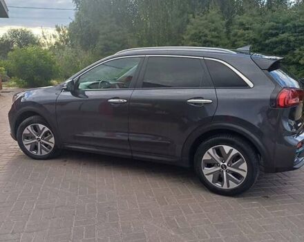 Серый Киа Niro, объемом двигателя 0 л и пробегом 170 тыс. км за 18600 $, фото 14 на Automoto.ua