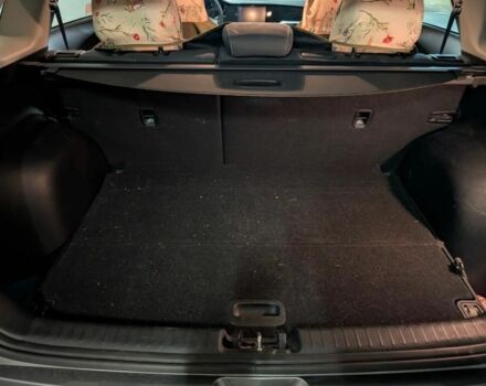 Серый Киа Niro, объемом двигателя 1.6 л и пробегом 29 тыс. км за 11000 $, фото 5 на Automoto.ua