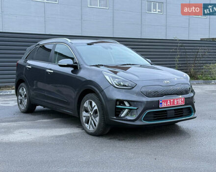 Серый Киа Niro, объемом двигателя 0 л и пробегом 165 тыс. км за 18000 $, фото 13 на Automoto.ua
