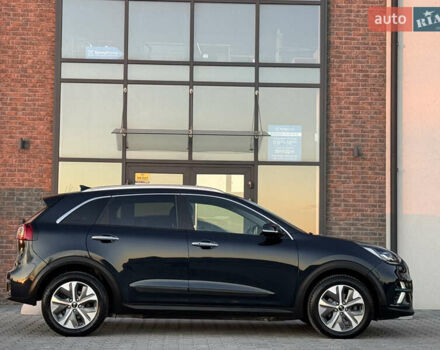 Серый Киа Niro, объемом двигателя 0 л и пробегом 142 тыс. км за 17700 $, фото 16 на Automoto.ua
