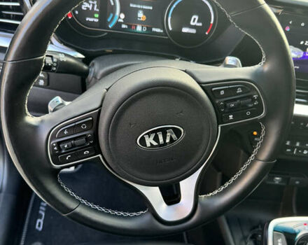 Серый Киа Niro, объемом двигателя 0 л и пробегом 93 тыс. км за 22500 $, фото 4 на Automoto.ua
