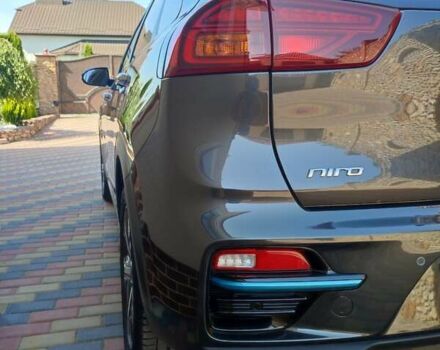 Серый Киа Niro, объемом двигателя 0 л и пробегом 49 тыс. км за 23000 $, фото 17 на Automoto.ua