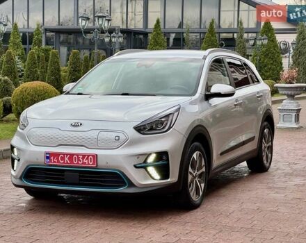 Сірий Кіа Niro, об'ємом двигуна 0 л та пробігом 118 тис. км за 19300 $, фото 4 на Automoto.ua