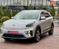 Сірий Кіа Niro, об'ємом двигуна 0 л та пробігом 118 тис. км за 19300 $, фото 4 на Automoto.ua