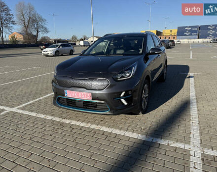 Сірий Кіа Niro, об'ємом двигуна 0 л та пробігом 87 тис. км за 18500 $, фото 27 на Automoto.ua
