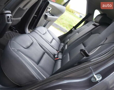 Серый Киа Niro, объемом двигателя 0 л и пробегом 77 тыс. км за 19950 $, фото 48 на Automoto.ua