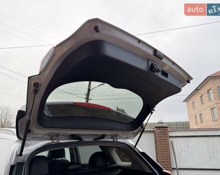 Сірий Кіа Niro, об'ємом двигуна 0 л та пробігом 71 тис. км за 21999 $, фото 79 на Automoto.ua