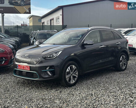 Серый Киа Niro, объемом двигателя 0 л и пробегом 112 тыс. км за 20800 $, фото 6 на Automoto.ua