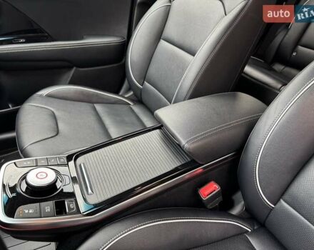 Сірий Кіа Niro, об'ємом двигуна 0 л та пробігом 118 тис. км за 19300 $, фото 70 на Automoto.ua