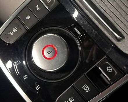 Сірий Кіа Niro, об'ємом двигуна 0 л та пробігом 155 тис. км за 19400 $, фото 20 на Automoto.ua