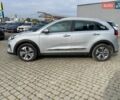 Серый Киа Niro, объемом двигателя 0 л и пробегом 82 тыс. км за 19600 $, фото 3 на Automoto.ua