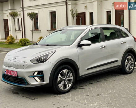 Сірий Кіа Niro, об'ємом двигуна 0 л та пробігом 63 тис. км за 20899 $, фото 26 на Automoto.ua