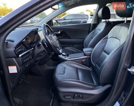 Сірий Кіа Niro, об'ємом двигуна 0 л та пробігом 107 тис. км за 21950 $, фото 36 на Automoto.ua