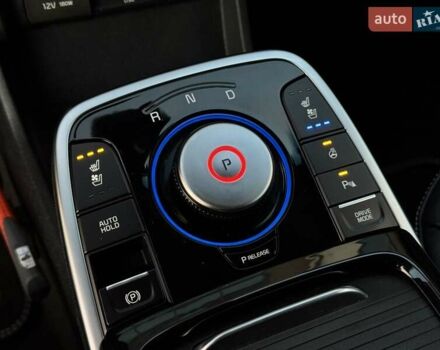 Сірий Кіа Niro, об'ємом двигуна 0 л та пробігом 135 тис. км за 17500 $, фото 50 на Automoto.ua