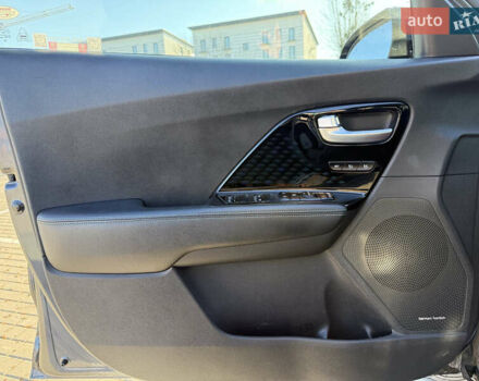 Сірий Кіа Niro, об'ємом двигуна 0 л та пробігом 87 тис. км за 18500 $, фото 19 на Automoto.ua