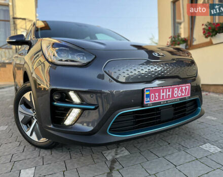 Серый Киа Niro, объемом двигателя 0 л и пробегом 145 тыс. км за 18800 $, фото 3 на Automoto.ua