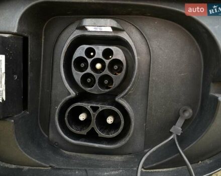 Серый Киа Niro, объемом двигателя 0 л и пробегом 101 тыс. км за 21300 $, фото 23 на Automoto.ua