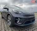 Сірий Кіа Niro, об'ємом двигуна 0 л та пробігом 150 тис. км за 17350 $, фото 3 на Automoto.ua