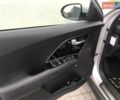 Серый Киа Niro, объемом двигателя 0 л и пробегом 90 тыс. км за 19900 $, фото 32 на Automoto.ua