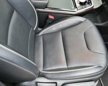 Серый Киа Niro, объемом двигателя 0 л и пробегом 85 тыс. км за 18750 $, фото 23 на Automoto.ua