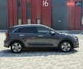 Сірий Кіа Niro, об'ємом двигуна 0 л та пробігом 82 тис. км за 20500 $, фото 8 на Automoto.ua
