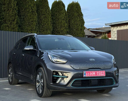 Серый Киа Niro, объемом двигателя 0 л и пробегом 112 тыс. км за 20300 $, фото 6 на Automoto.ua