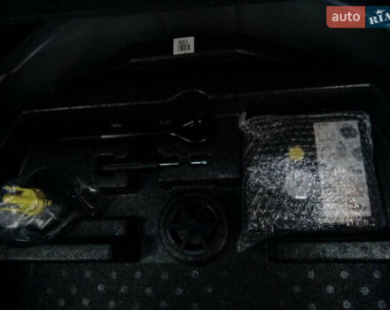 Серый Киа Niro, объемом двигателя 0 л и пробегом 108 тыс. км за 19900 $, фото 19 на Automoto.ua