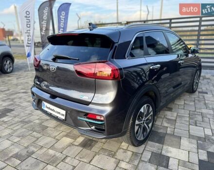 Серый Киа Niro, объемом двигателя 0 л и пробегом 142 тыс. км за 18900 $, фото 11 на Automoto.ua