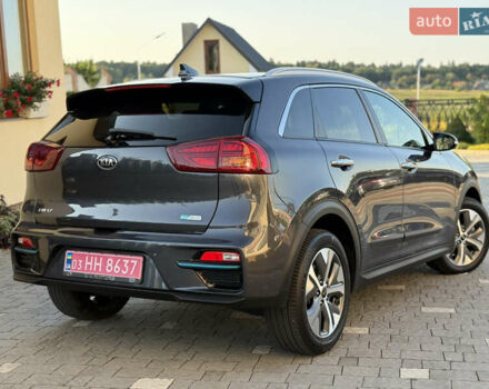 Серый Киа Niro, объемом двигателя 0 л и пробегом 145 тыс. км за 18800 $, фото 38 на Automoto.ua
