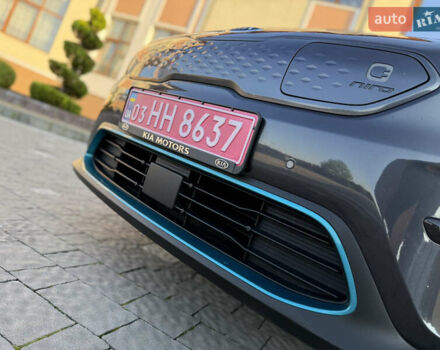 Серый Киа Niro, объемом двигателя 0 л и пробегом 145 тыс. км за 18800 $, фото 23 на Automoto.ua