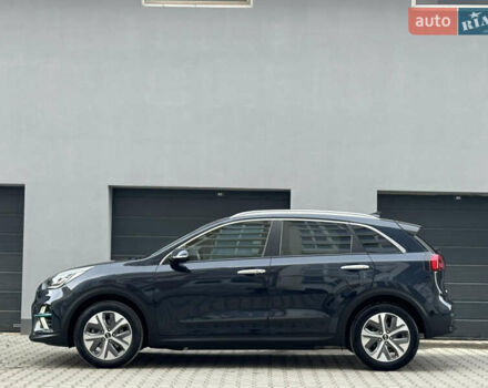 Серый Киа Niro, объемом двигателя 0 л и пробегом 156 тыс. км за 18500 $, фото 31 на Automoto.ua