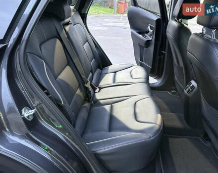 Серый Киа Niro, объемом двигателя 0 л и пробегом 165 тыс. км за 18000 $, фото 74 на Automoto.ua
