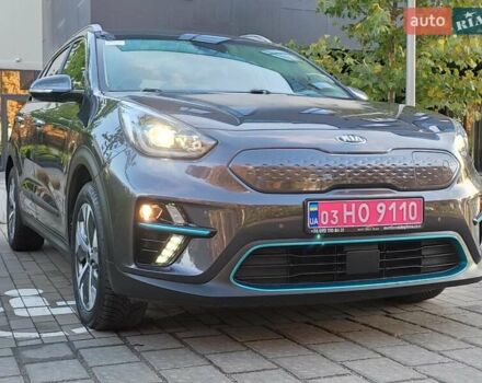 Киа Niro 2020 в Ровно на Automoto.ua Серый Киа Niro, объемом двигателя 0 л и пробегом 125 тыс. км за 19850 $, фото 37 на Automoto.ua