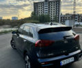 Серый Киа Niro, объемом двигателя 0 л и пробегом 93 тыс. км за 22500 $, фото 3 на Automoto.ua