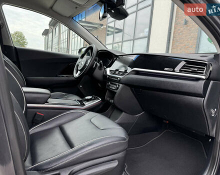 Серый Киа Niro, объемом двигателя 0 л и пробегом 139 тыс. км за 18900 $, фото 59 на Automoto.ua