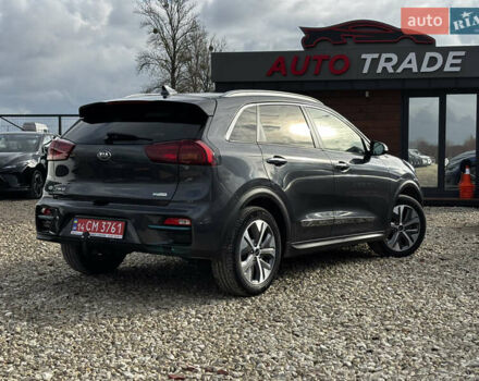Серый Киа Niro, объемом двигателя 0 л и пробегом 110 тыс. км за 21200 $, фото 10 на Automoto.ua
