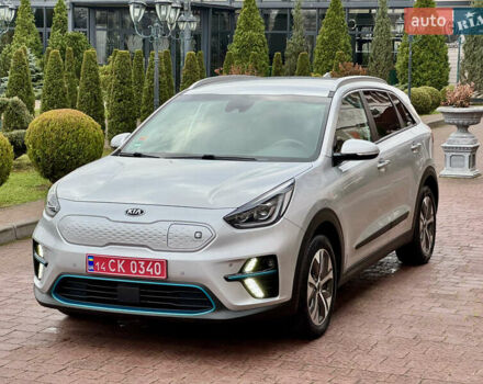 Серый Киа Niro, объемом двигателя 0 л и пробегом 118 тыс. км за 19350 $, фото 6 на Automoto.ua