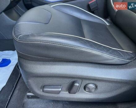 Серый Киа Niro, объемом двигателя 0 л и пробегом 125 тыс. км за 19250 $, фото 53 на Automoto.ua