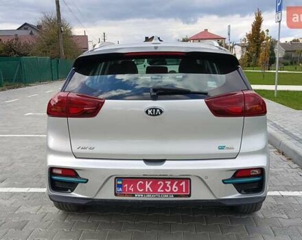 Серый Киа Niro, объемом двигателя 0 л и пробегом 82 тыс. км за 19500 $, фото 8 на Automoto.ua