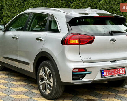 Киа Niro 2020 в Самборе на Automoto.ua Серый Киа Niro, объемом двигателя 0 л и пробегом 59 тыс. км за 20700 $, фото 10 на Automoto.ua