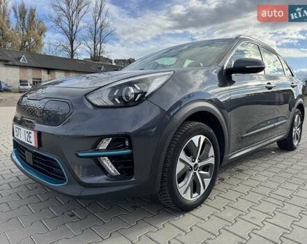 Серый Киа Niro, объемом двигателя 0 л и пробегом 149 тыс. км за 18200 $, фото 6 на Automoto.ua