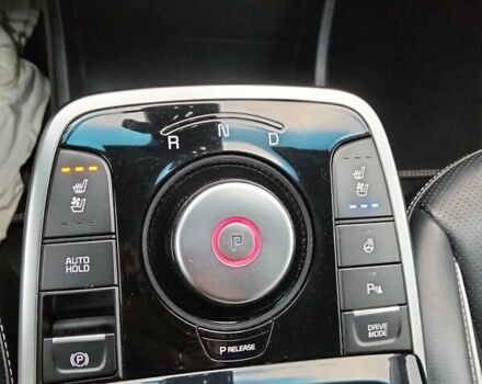 Серый Киа Niro, объемом двигателя 0 л и пробегом 85 тыс. км за 18750 $, фото 27 на Automoto.ua