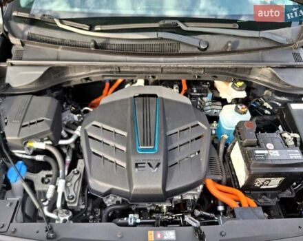 Сірий Кіа Niro, об'ємом двигуна 0 л та пробігом 126 тис. км за 20900 $, фото 36 на Automoto.ua