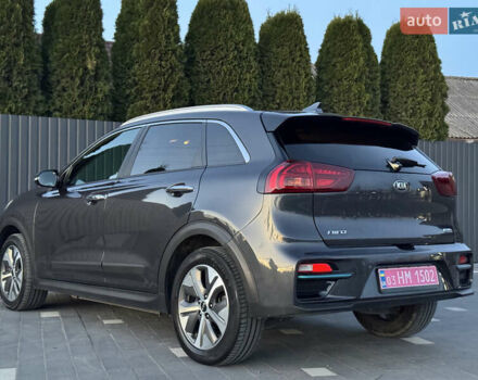 Серый Киа Niro, объемом двигателя 0 л и пробегом 112 тыс. км за 20300 $, фото 21 на Automoto.ua