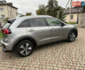 Киа Niro 2020 в Калуше на Automoto.ua Серый Киа Niro, объемом двигателя 1.58 л и пробегом 102 тыс. км за 19600 $, фото 12 на Automoto.ua