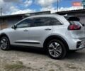 Сірий Кіа Niro, об'ємом двигуна 0 л та пробігом 108 тис. км за 19100 $, фото 11 на Automoto.ua