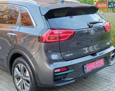 Киа Niro 2020 в Ровно на Automoto.ua Серый Киа Niro, объемом двигателя 0 л и пробегом 125 тыс. км за 19850 $, фото 16 на Automoto.ua
